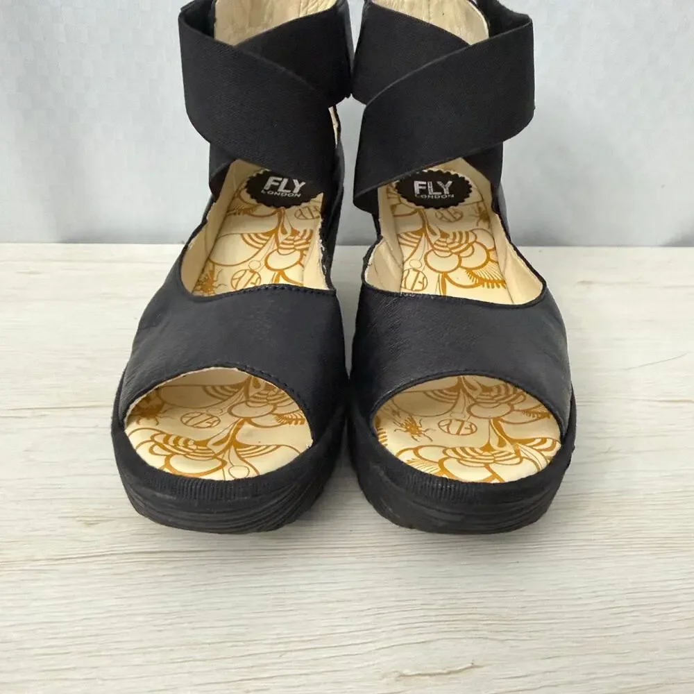 Fly London Yefi Wedge Sandals Womens Size 8 Black Leather YEFI473FLY 39